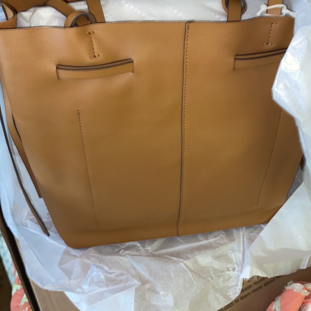Lucky Brand Dewi Leather Tote - Picture 8 of 9